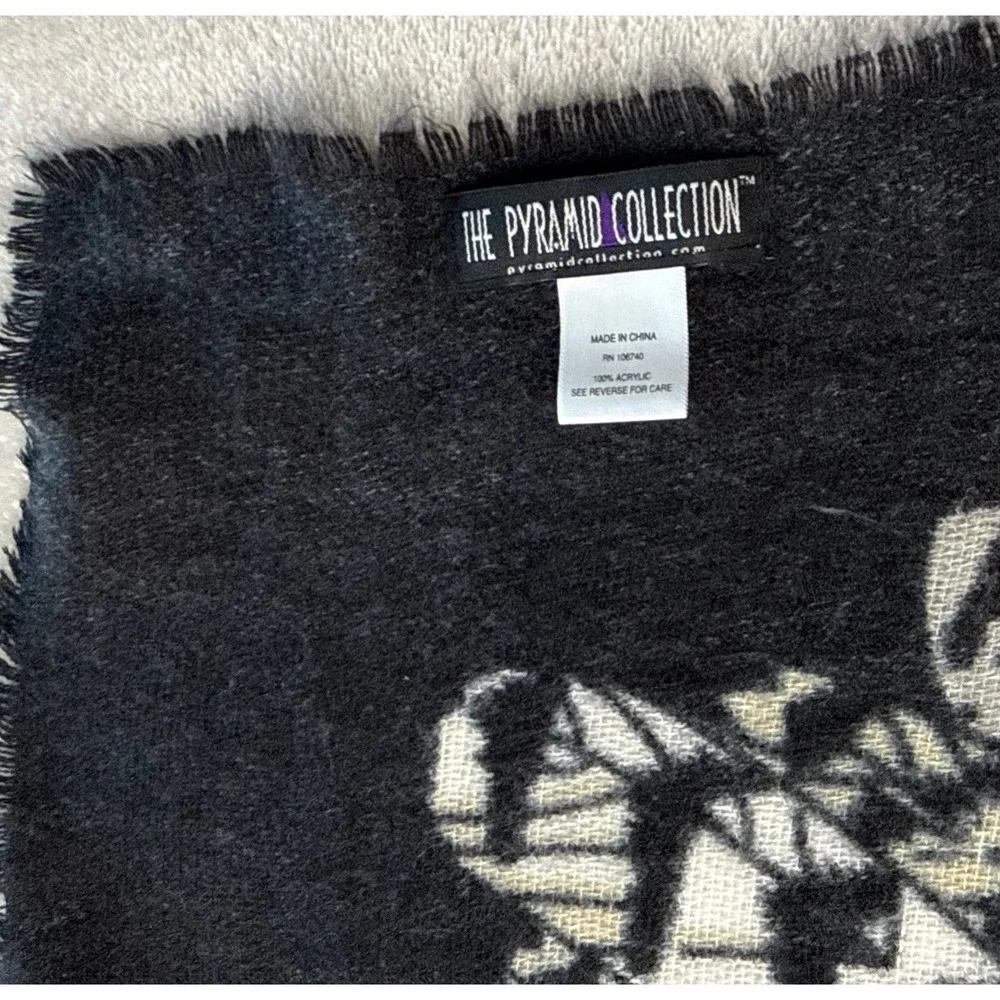The Pyramid Collection Brown Owl Soft Blanket Throw Wrap With Fringe 55x55